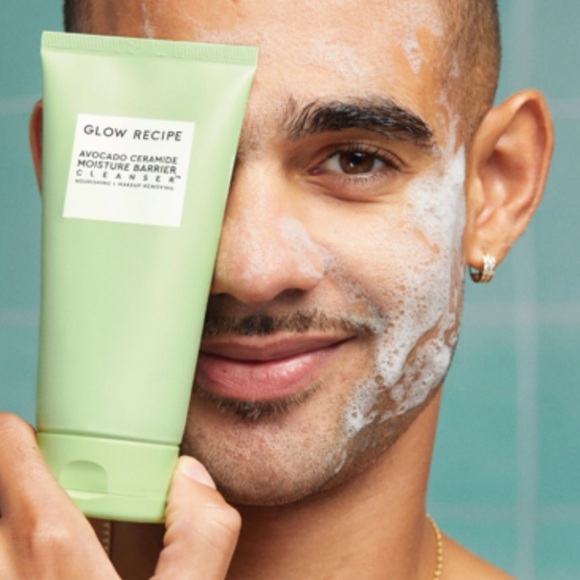 NEW✅Glow Recipe Avocado Cleanser - Picture 2 of 5